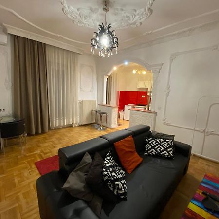 Apartment With Balcony And Ac Next To Danube ブダペスト エクステリア 写真