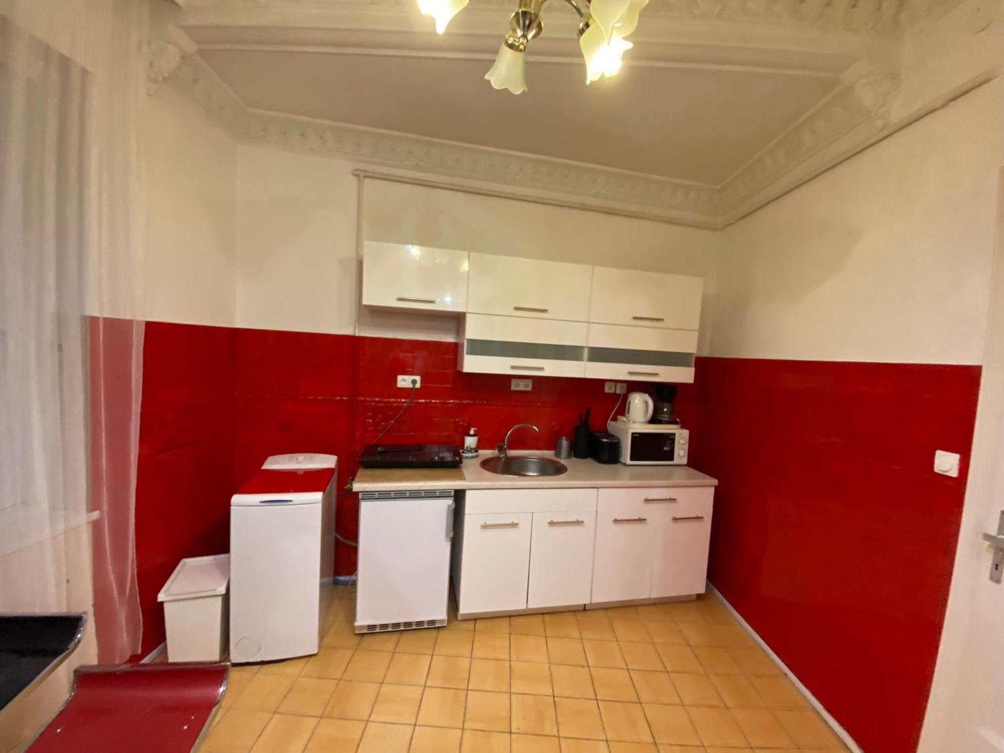 Apartment With Balcony And Ac Next To Danube ブダペスト エクステリア 写真