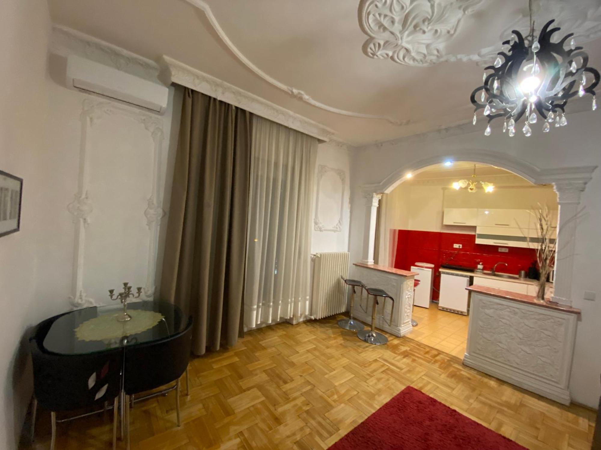 Apartment With Balcony And Ac Next To Danube ブダペスト エクステリア 写真